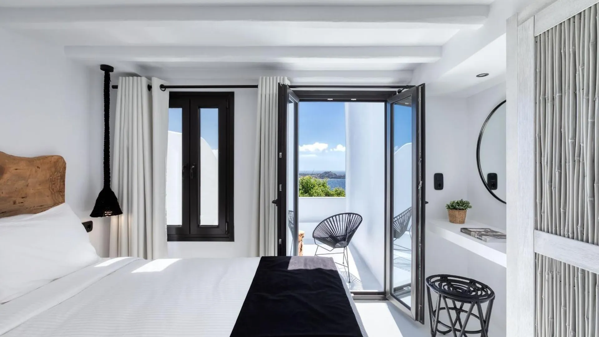 Exquisite Mykonos Villa Villa Hephaestus I 5 Bedroom Infinity Pool Outdoor Jacuzzi Psarou Psarou