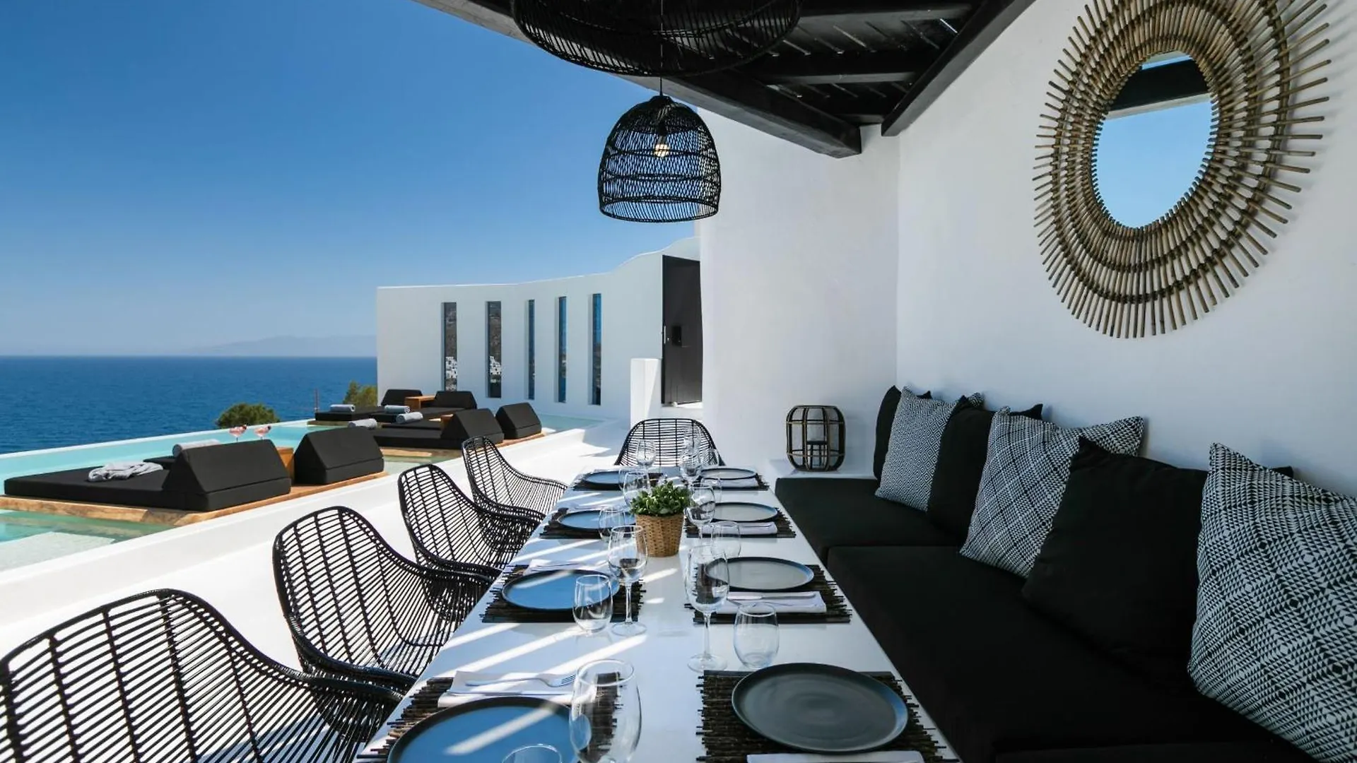 Exquisite Mykonos Villa Villa Hephaestus I 5 Bedroom Infinity Pool Outdoor Jacuzzi Psarou Psarou  Řecko